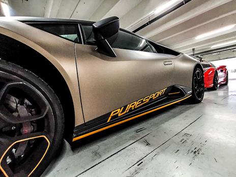 SMARTBOX - Lamborghini Huracán EVO su pista: 1 giro a tutto gas presso lAutodromo di Vallelunga - Cofanetto regalo - 4