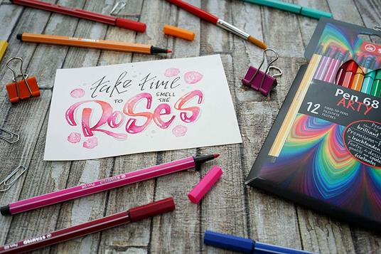 Pennarello Premium - STABILO Pen 68 - ARTY - Astuccio da 18 con appendino - 18 colori assortiti - 5