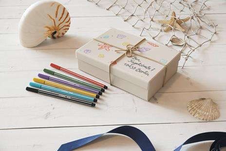 Pennarello Premium - STABILO Pen 68 - ARTY - Astuccio da 24 con appendino - 24 colori assortiti - 7
