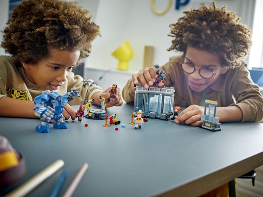 LEGO Marvel (76315). Laboratorio di Iron Man: Sala delle Armature - 3