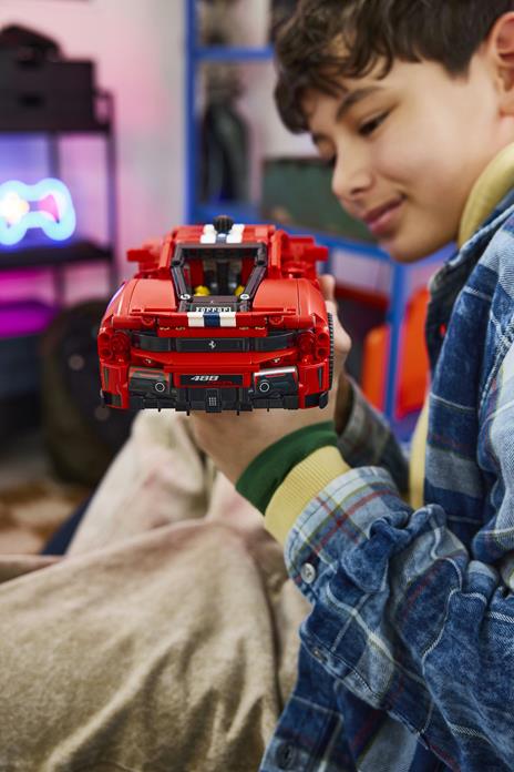 LEGO Technic (42235). Auto Ferrari 488 PISTA - 5