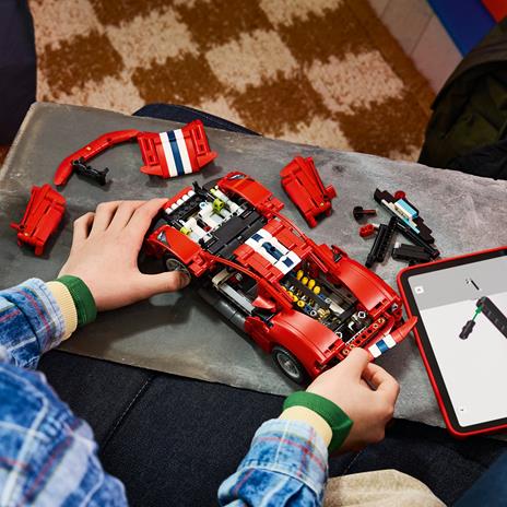 LEGO Technic (42235). Auto Ferrari 488 PISTA - 6